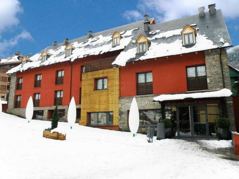Nubahotel Vielha Zewnętrze zdjęcie