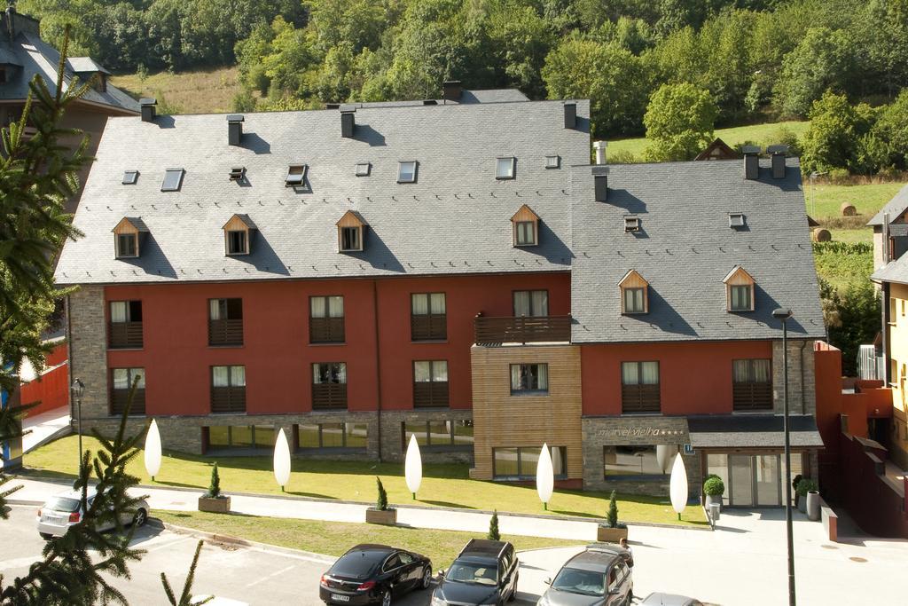 Nubahotel Vielha Zewnętrze zdjęcie